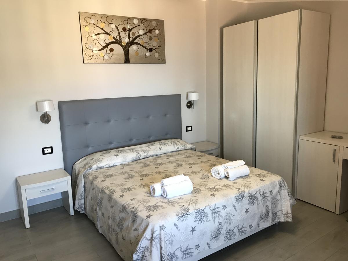 مبيت وإفطار سنتولا Meuble Leonetti المظهر الخارجي الصورة